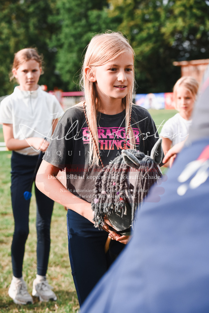 DSC_4786 | Pferde- und Turnierfotografie in Westsachsen. Pferdeportraits, Auftragszeichnungen und intuitive Kunst.
