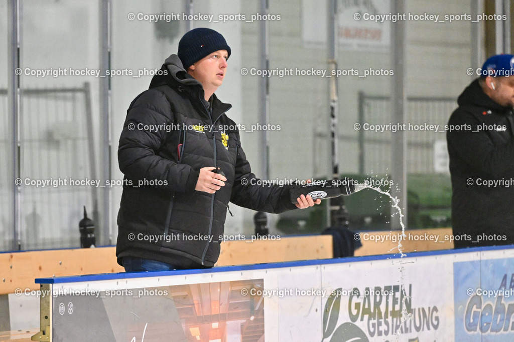 ESC Steindorf vs. MET PHOTOVOLTAIK HORNETS SPITTAL | Sportlicher Leiter EC Hornets Spittal Martin Bodner, ESC Steindorf vs. MET PHOTOVOLTAIK HORNETS SPITTAL, ESC Steindorf vs. MET PHOTOVOLTAIK HORNETS SPITTAL am 26.10.2024 in Steindorf (Ossiachersee Halle), Austria, (Photo by Bernd Stefan)