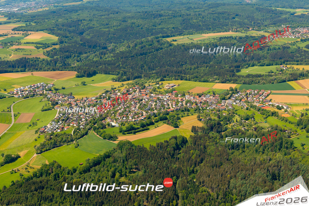 Das Luftbild zeigt :  Börtlingen - Die Luftaufnahme wurde 2024 vom UL-Flugzeug aus erstellt ( keine Drohne ) - Hochauflösende Luftaufnahme - Für grossformatige Ausdrucke geeignet. Die Geschenkidee !Mit Lizenz und Bildrechte bestellbar