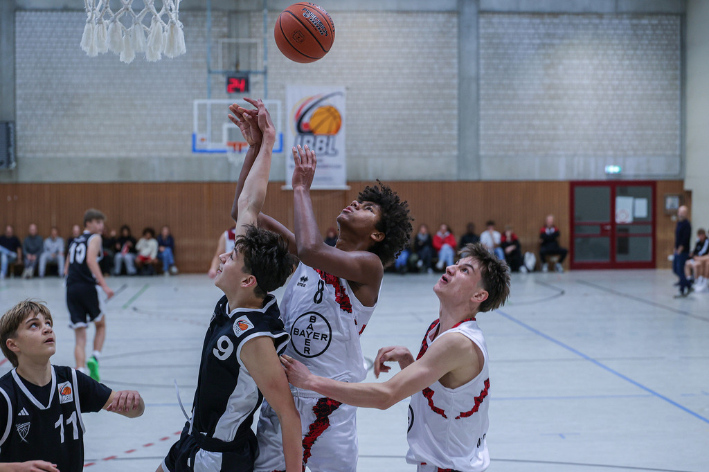 JBBL BAYER GIANTS vs Team BonnKöln RAG-38 | Fotos von Basketballspielen aus dem Raum NRW fotografiert von Gero Mueller-Laschet und Daniel Schaefer - Realisiert mit Pictrs.com