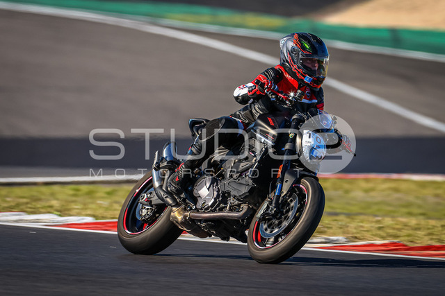 0101-260526NBR-006_101 | Deine Full-Service-Agentur für ✔️Videoproduktionen und ✔️Motorsportfotografie Jetzt Angebot anfragen!