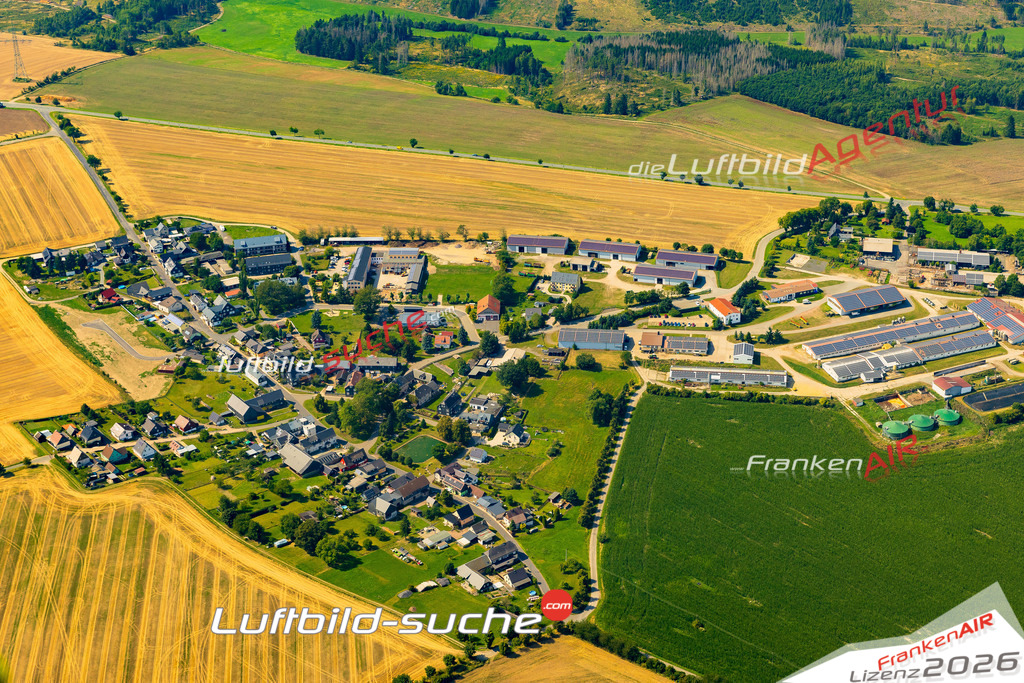 Schöne Luftaufnahme als Geschenk in Kleingeschwenda Saalfeld - Die Luftbildaufnahme wurde 2025 vom UL-Flugzeug heraus erstellt ( keine Drohne ) - Hochauflösende Luftaufnahme -Nicht vergleichbar mit Google Maps oder Satelittenbilder- Die Geschenkidee !Mit Lizenz und Bildrechte bestellbar