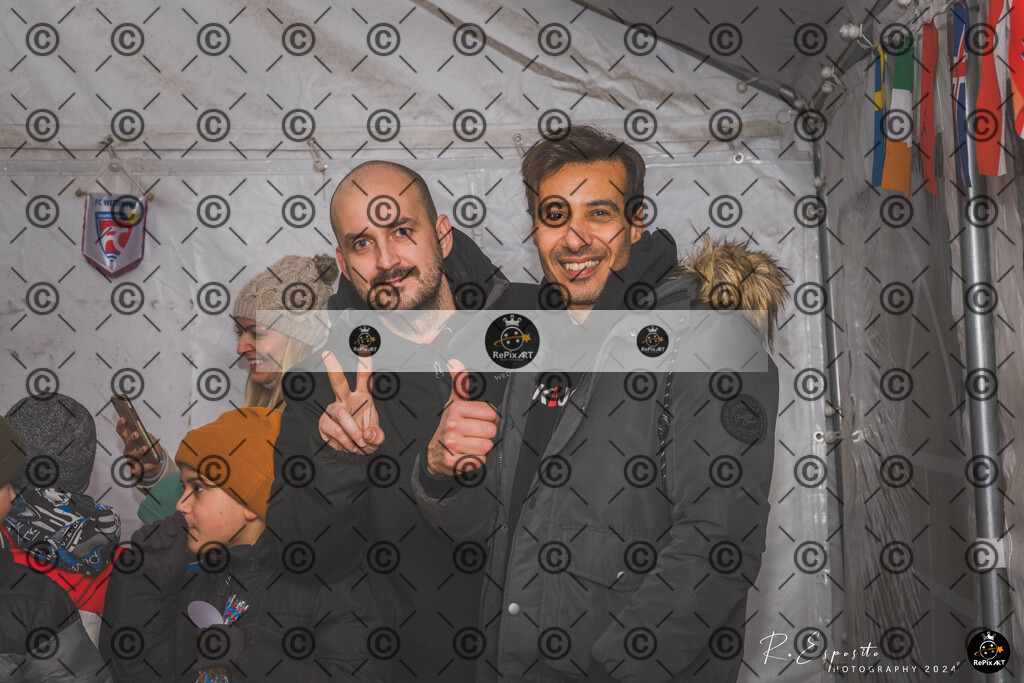20241206_FCR-Weihnachtsmann_034 | Sport und Naturfotografie von Roberto Esposito zeigt echte Momente Bewegung und die Schönheit der Natur. Ausdrucksstarke Bilder schaffen Emotionen.