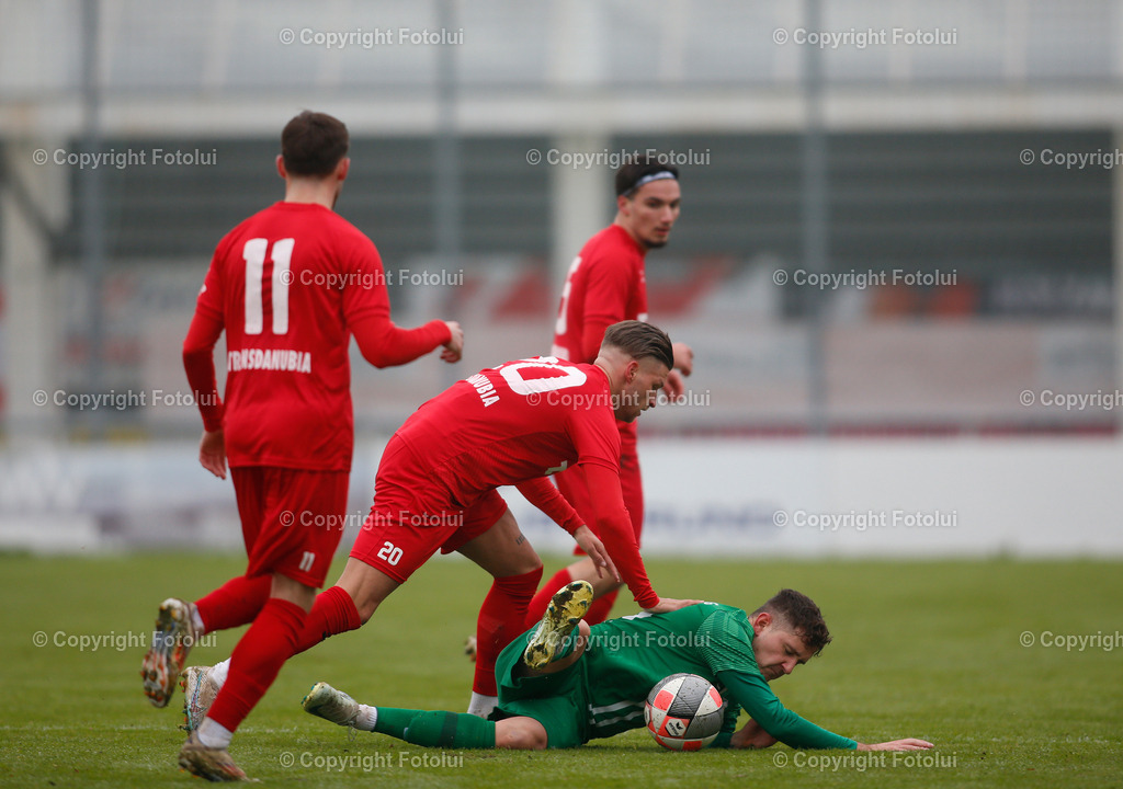 A_LUI-16112024_05 | SPORT,FUSSBALL,SC HOERSCHING -ASKOE OEDT 1B LL.OST. 16.11.2024 IM BILD: TOBI SIMUNOPVIC (HOERSCHING) UND MICHAEL LEONHARTSBERGER (OEDT 1B) FOTOLUI