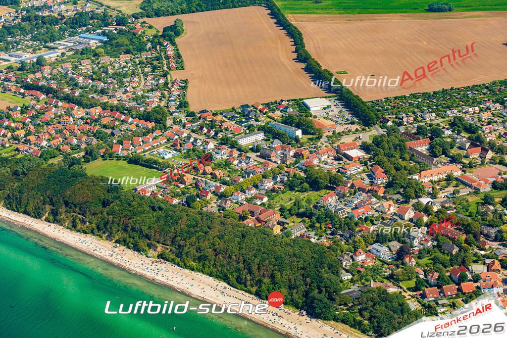 Stadt Rerik von Oben- Die Luftaufnahme wurde 2025 vom UL-Flugzeug heraus erstellt ( keine Drohnenaufnahme ) - Hochauflösende Luftaufnahme - für Wandbilder und großformatige Ausdrucke geeignet. Das besondere Geschenk!Hier alle&nbsp;Infos zur Lizenzierung der LuftaufnahmeWir fliegen auch dieses Jahr wieder in Ihre Region um Luftbilder zu erstellen.- Luftbild anfragen