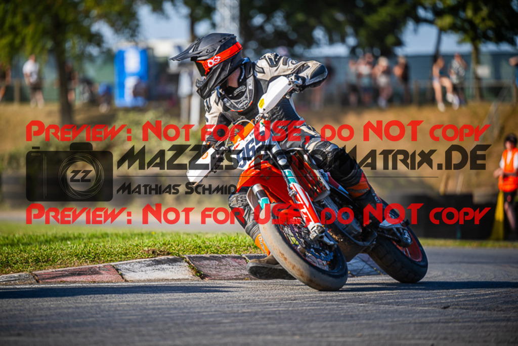 MaZZes_FotoMatrix_230916_8344 | S4