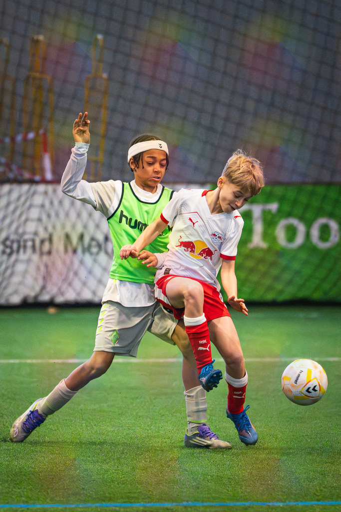 _BLR8641 | Professionelle Fußball- und Sportfotografie. Spielbilder online ansehen und kaufen – Einzelbilder oder komplette Galerien in hoher Qualität. - Realisiert mit Pictrs.com