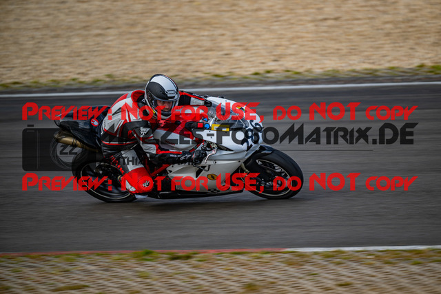 MaZZes_FotoMatrix_230719_7541 | GELB