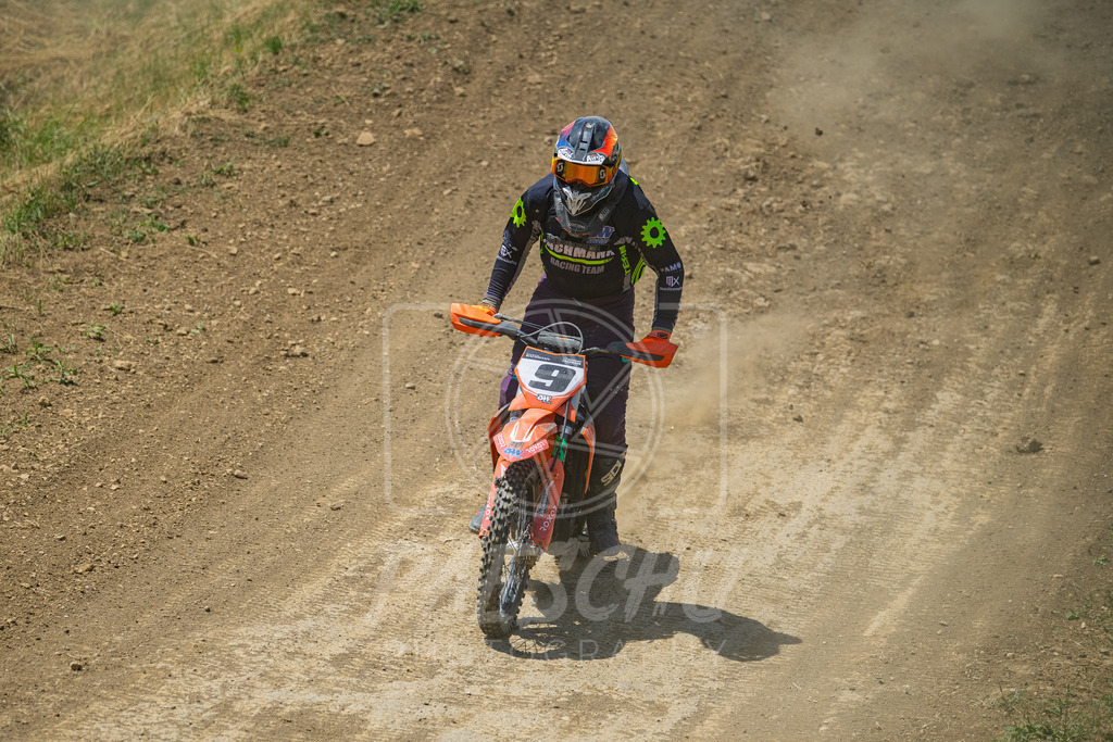 SE (325) | Paeschuphoto Shop - Wer nicht sucht der auch nicht findet.Ob Motocrossbilder oder von einem besuchtem Spiel, Hauptsache Action. - Realisiert mit Pictrs.com