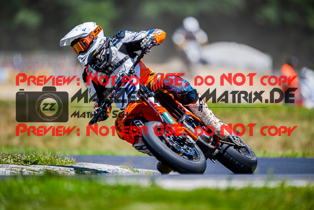 MaZZes_FotoMatrix_220702_9324 | UE40