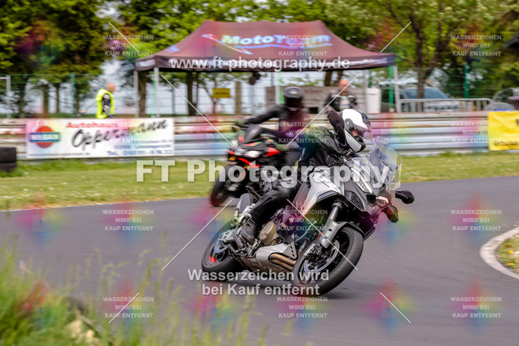 MotoTeamVBK-20874 | Hier findet Ihr Bilder von Touristenfahrten auf der Nürburgring Nordschleife oder von anderen Veranstaltungen die ich besucht habe. Viel Spass beim Durch Schauen 
