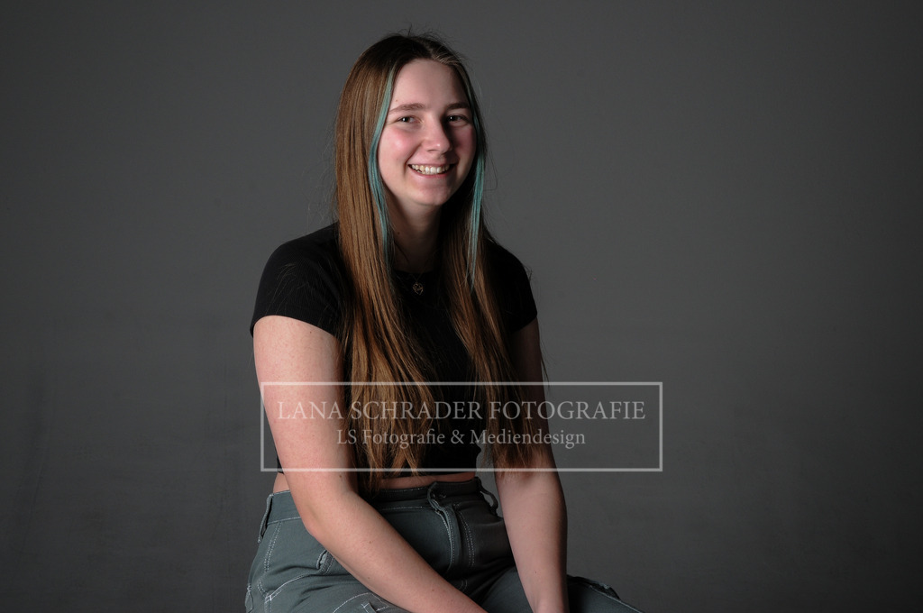 Maja und Maja Shooting 16.01.23-22 | lanaschraderfotografie - Realisiert mit Pictrs.com