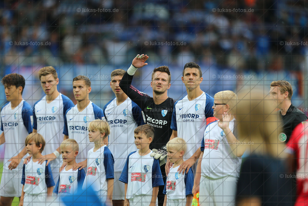 2019-08-02 Gruß Riemann VfL Bochum - Arminia Bielefeld Foto Lukas 050 | Luftbilder Castrop-Rauxel und Fotos vom VfL Bochum kaufen im Webshop der Bilder von Jens Lukas: lukas-fotos - Realisiert mit Pictrs.com