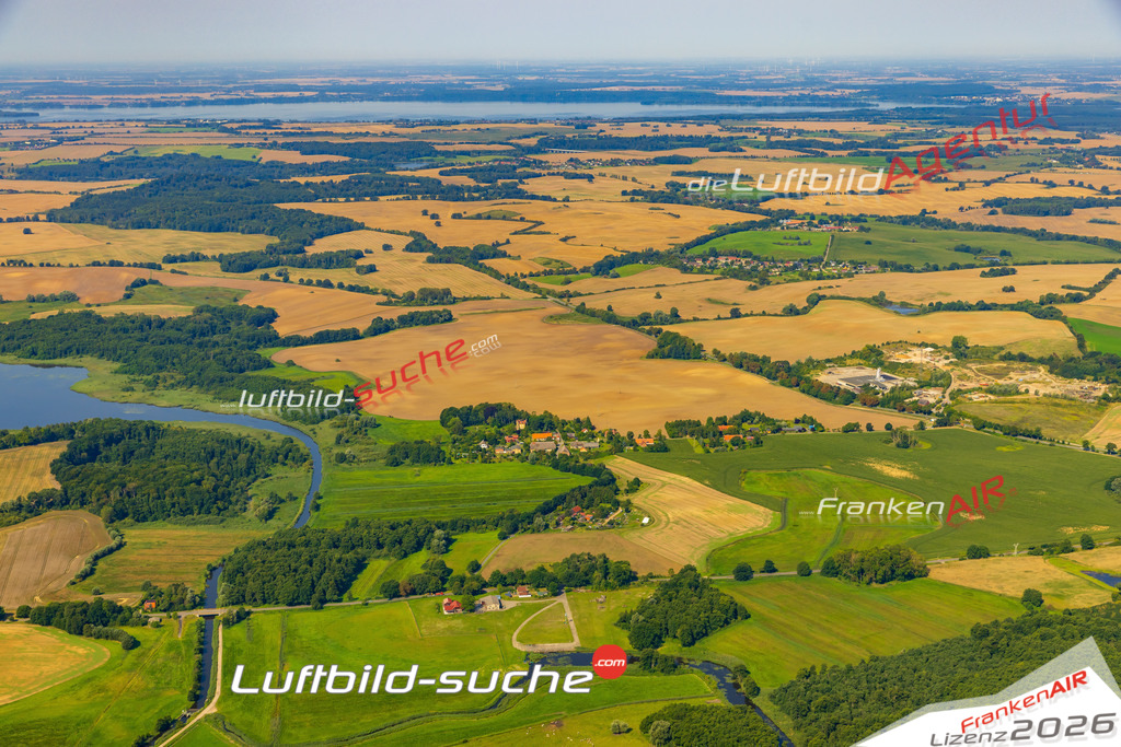 Nutteln Kuhlen-Wendorf Bild- Das Luftbild wurde 2025 vom UL-Flugzeug heraus erstellt ( keine Drohne bzw. Drohnenaufnahme ) - Hochauflösende Luftaufnahme -Nicht vergleichbar mit Google Maps oder Satelittenbilder- Die Geschenkidee !Mit Lizenz und Bildrechte bestellbar - CC