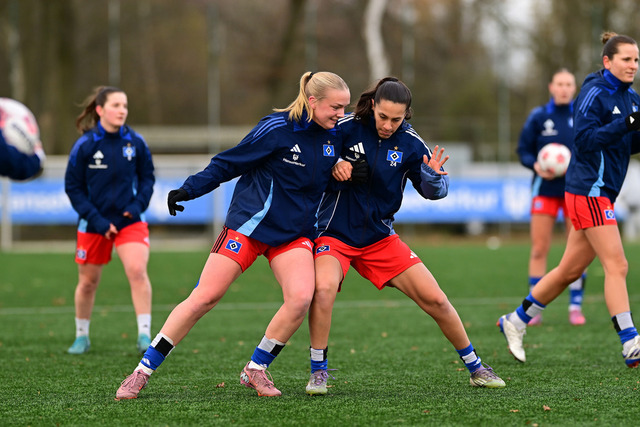 Fußball I Frauen I Saison 2025-2026 I Regionalliga Nord I 11. Spieltag I Hamburger SV U20 - Holstein Kiel I 27723 | Der Sportfotograf. - Realisiert mit Pictrs.com
