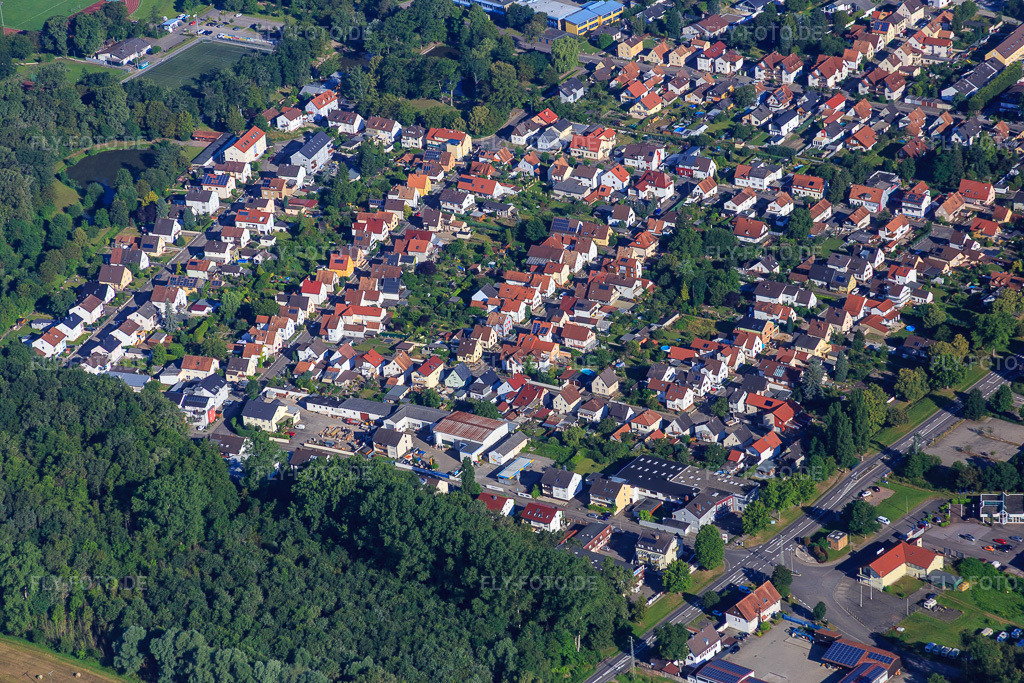 Luftbild: Siedlung Gartenstadt aus Südosten in Kandel im Bundesland Rheinland-Pfalz in Deutschland. Foto: IMG_091798.jpg vom 10.07.2016 durch Werner Riehm/FLY-FOTO.de