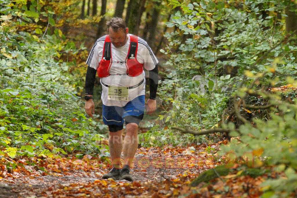 251026_1347_EV4_7043 | Sportfotografie im Rhein-Sieg Kreis, Köln, Bonn, NRW, Rheinland Pfalz, Hessen, etc. Unser Tätigkeitsfeld umfasst den Laufsport vom Volkslauf über den Marathon, Duathlon, Triathon bis zum Ultralauf wie Kölnpfad Ultra oder Schindertrail.