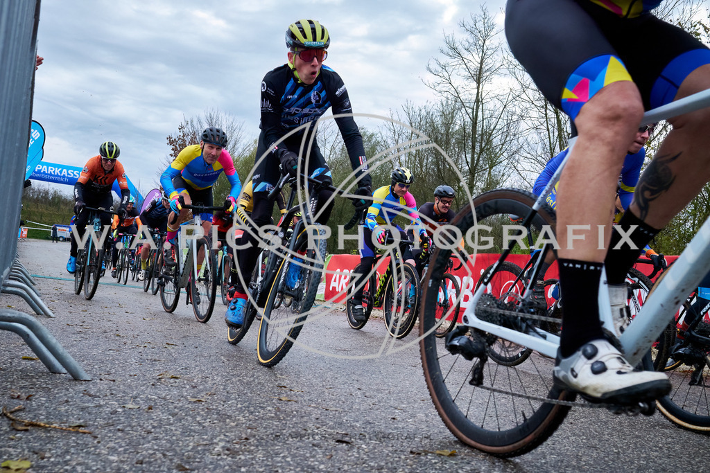 ..... | AUSTRIA, 24.11.24, 3.Radquerfeldein GP um das Sportzentrum Gunskirchen Image shows: Photo: Wapics / Michael Ring