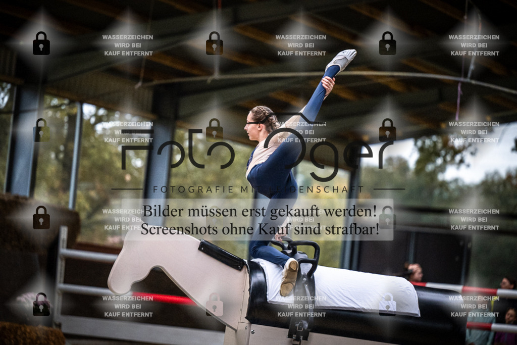 DOS_0119 | Entdecke hochwertige Reitturnierfotos von Foto Oger. Professionell, emotional und authentisch – jetzt Lieblingsmomente im Shop bestellen.Deutschlandweite Turnierfotografie. - Realisiert mit Pictrs.com