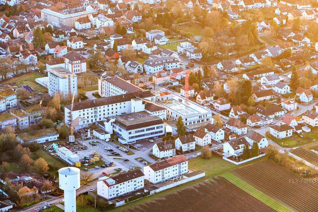 Luftbild: Baustelle zur Erweiterung der Asklepios Südpfalzklinik Kandel in Kandel im Bundesland Rheinland-Pfalz in Deutschland. Foto: IMG_153113.jpg vom 07.02.2026 durch Werner Riehm/FLY-FOTO.deAsklepios Südpfalzklinik Kandel - Asklepios Südpfalzklinik Kandel