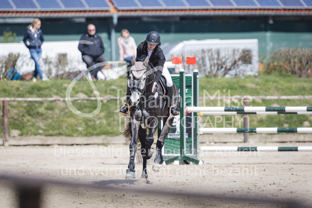 220416_3_A-Springen-349 | Frühlingsfest der Pferde
Herford
16.April 2022
03/1 Sprigprüfung mit steigenden Anforderungen Kl. A** geschlossen 0-43 RLP