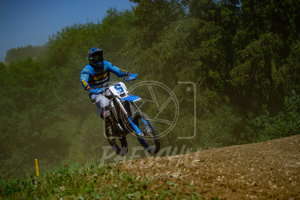 Se E+R (321) | Paeschuphoto Shop - Wer nicht sucht der auch nicht findet.Ob Motocrossbilder oder von einem besuchtem Spiel, Hauptsache Action. - Realisiert mit Pictrs.com