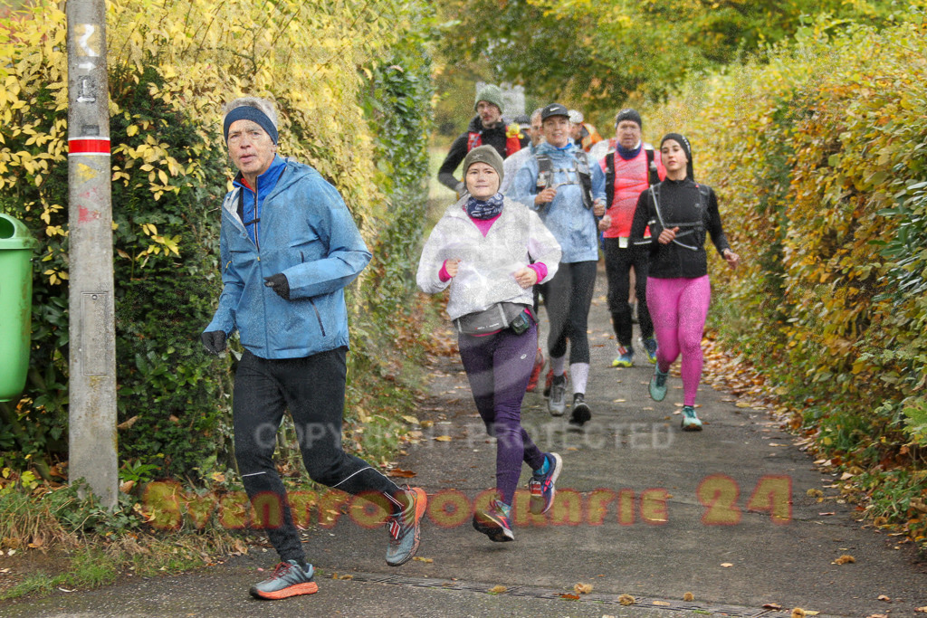 251026_1007_EV4_4330 | Sportfotografie im Rhein-Sieg Kreis, Köln, Bonn, NRW, Rheinland Pfalz, Hessen, etc. Unser Tätigkeitsfeld umfasst den Laufsport vom Volkslauf über den Marathon, Duathlon, Triathon bis zum Ultralauf wie Kölnpfad Ultra oder Schindertrail.