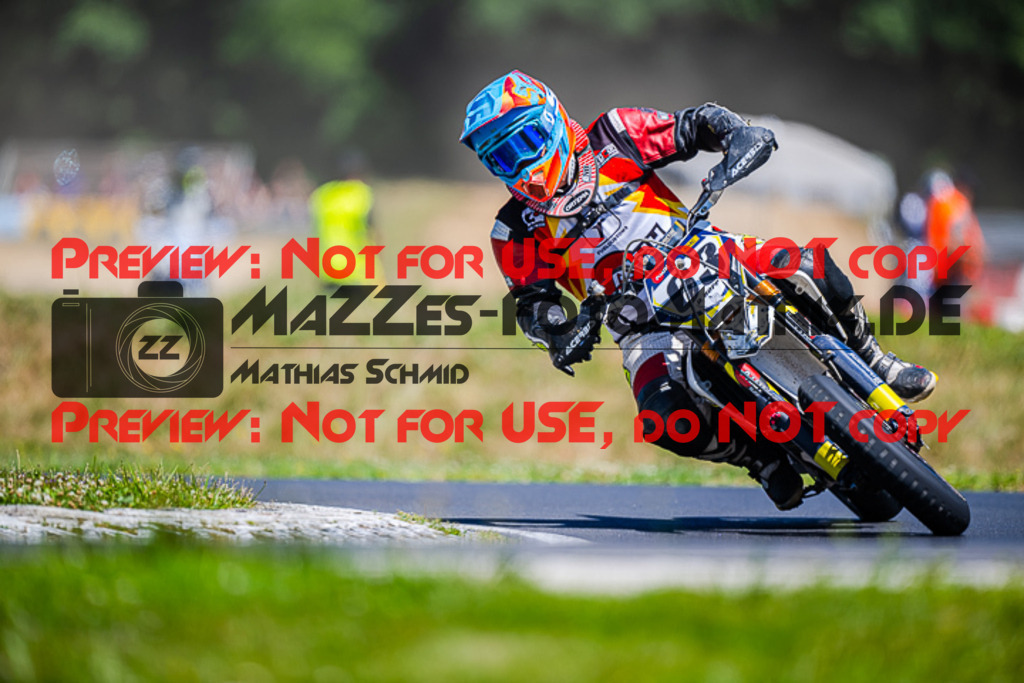 MaZZes_FotoMatrix_220702_9443 | UE40