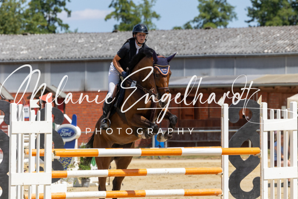 7I8A2709 | melanie-engelhardt-photography - Realisiert mit Pictrs.com