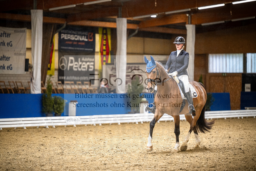 DOS_2315 | Entdecke hochwertige Reitturnierfotos von Foto Oger. Professionell, emotional und authentisch – jetzt Lieblingsmomente im Shop bestellen.Deutschlandweite Turnierfotografie. - Realisiert mit Pictrs.com