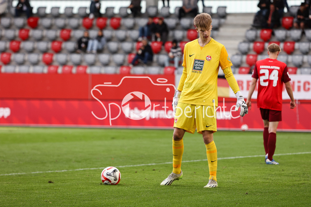 FC Bayern Muenchen U19 - 1. FC Kaiserslautern U19 | Fabian HECK (FCK #23) in Aktion / Freisteller / Einzelfoto