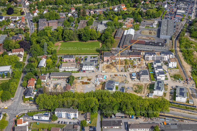 Soest220600344 | Luftbild, Baugebiet und Neubau Merkurhöfe, Archigymnasium mit Sportplatz, Soest, Soester Boerde, Nordrhein-Westfalen, Deutschland
