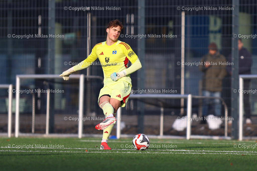 NH_HamburgerSVU19_PreußenMünsterU19_Testspiel_17012026 | #22 Fernando Dickes (Hamburger SV U19)Fußball I Junioren I Testspiel I Saison 2025-2026  I Hamburger SV U19 - Preußen Münster U19 I 17.01.2026 I Alexander-Otto-Akademie
