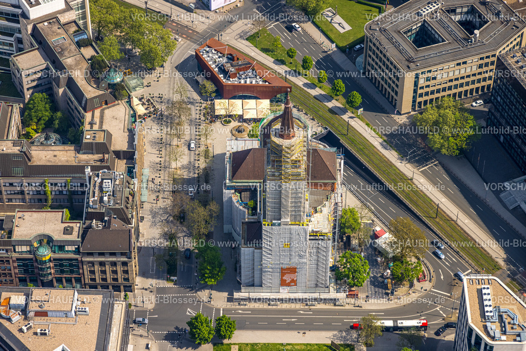 Duesseldorf240500924 | Luftbild, Baustelle verhüllte evangelische Johanneskirche Stadtkirche, Stadtmitte, Düsseldorf, Rheinland, Nordrhein-Westfalen, Deutschland
