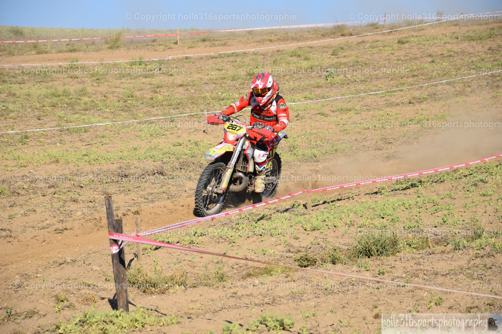 DSC_0541 | Sportfotografie , Motorsport, Motoross, Reitsport, Mointainbike, Enduro,
Landschaft , Outdoor, Eventfotografie, Landschaft, Bilder online bestellen - Realisiert mit Pictrs.com