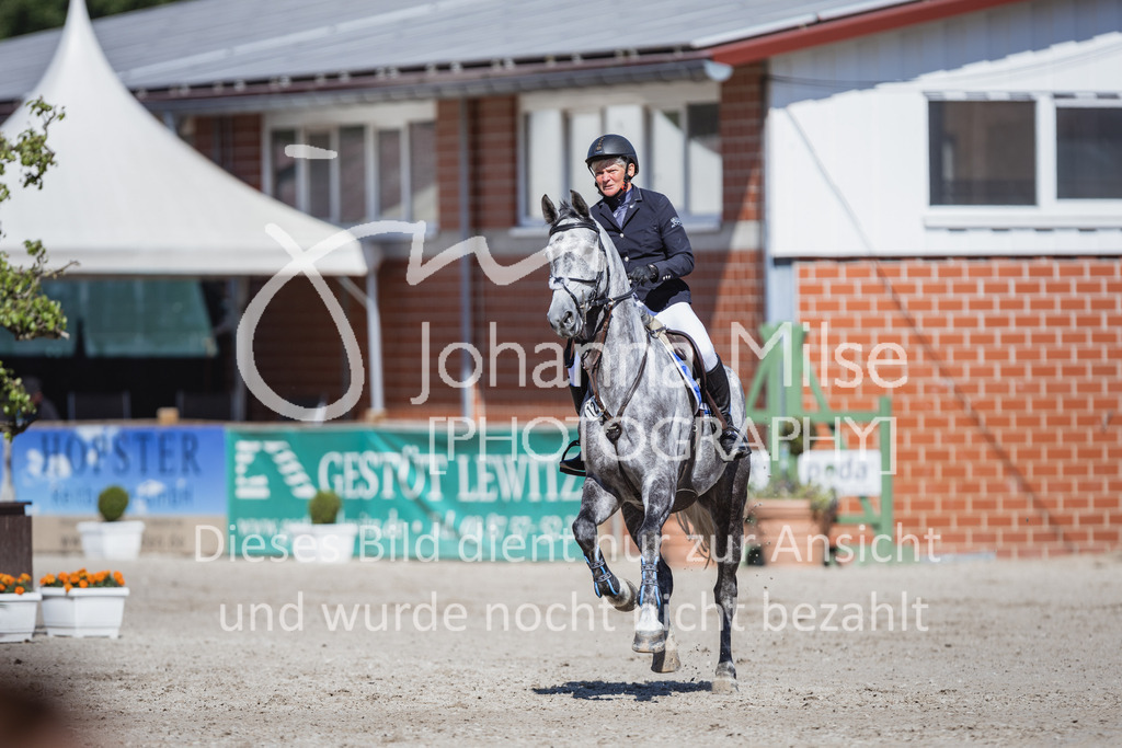 230610_Mühlen_A-Spr1-612 | Deine schönsten Turniermomente als professionelle Fotos! Entdecke hochwertige Pferdesport-Fotografie im Online-Shop. Jetzt Fotos finden & bestellen!