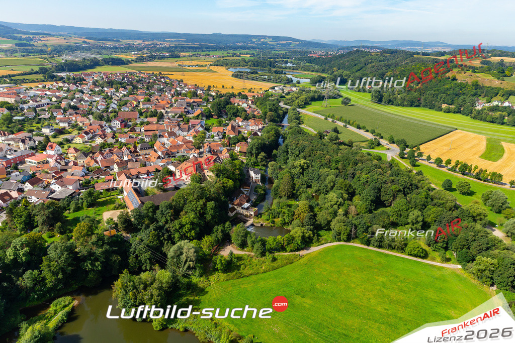 Aktuelles Luftbild von  Redwitz an der Rodach Kauf mit Lizenz / Bildrechten möglich- Die Luftaufnahme wurde 2021 mittels UL-Flugzeug erstellt ( keine Drohne ) - hochauflösende Kamera-Systeme von  Canon -Beste Qualität - Für grossformatige Ausdrucke geeignet. Die Geschenkidee !