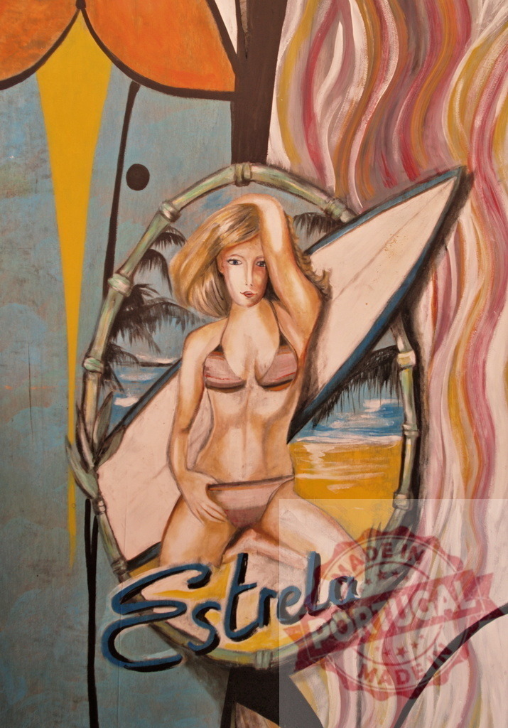 Estrella surfing woman bikini beach vintage painting | Estrella woman in bikini posing with a surfboard on a tropical beach in a vintage painting - Realized with Pictrs.com