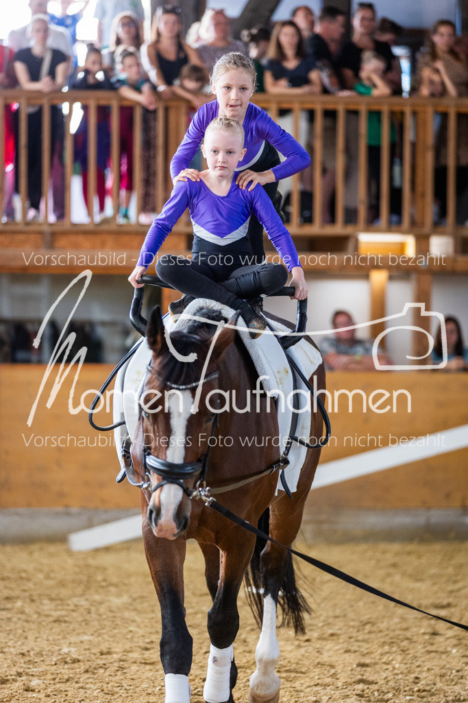 SS-Maxi-203 | MomenTaufnahmen Pferdesportfotos