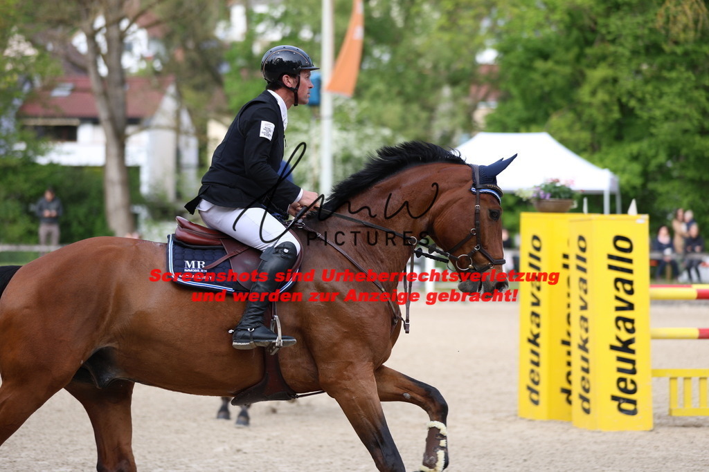 A40A3003 | lmwpictures - Realisiert mit Pictrs.com