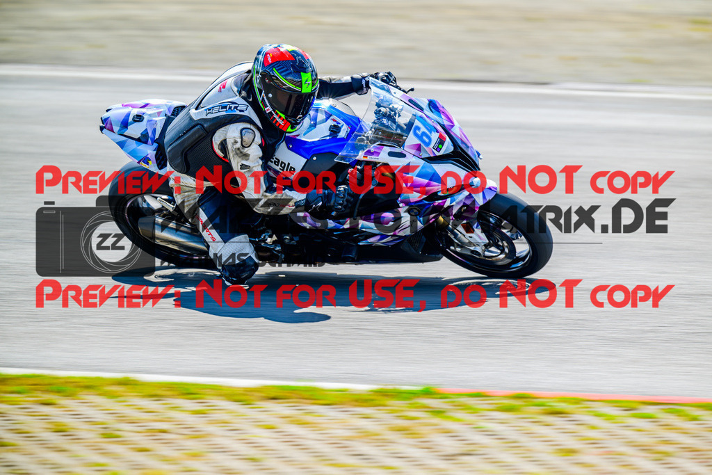 MaZZes_FotoMatrix_240717_6007705_2-147 | ROT