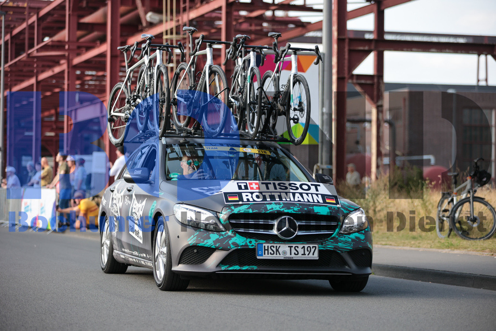 SES_DEUTOU20250820-163 | bond - Realisiert mit Pictrs.com