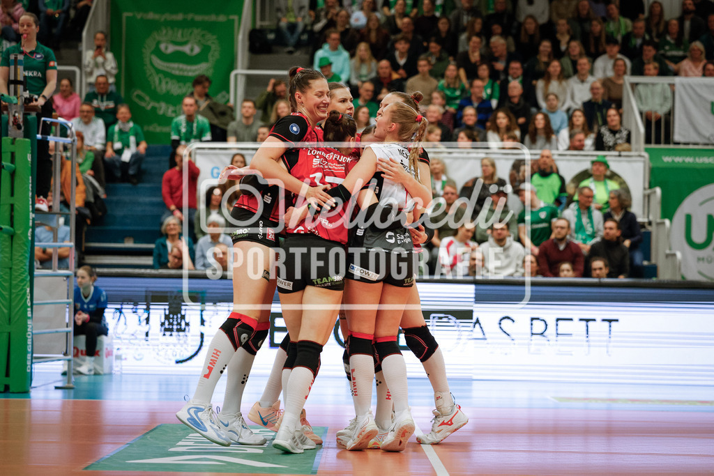 Volleyball I Frauen I Saison 2025-2026 I Bundesliga I Playoff-Viertelfinale 2 I USC Münster - Dresdner SC-41 | realhellocedii - Realisiert mit Pictrs.com