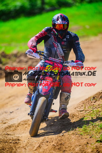 MaZZes_FotoMatrix_240511_6007705_2710 | UE40