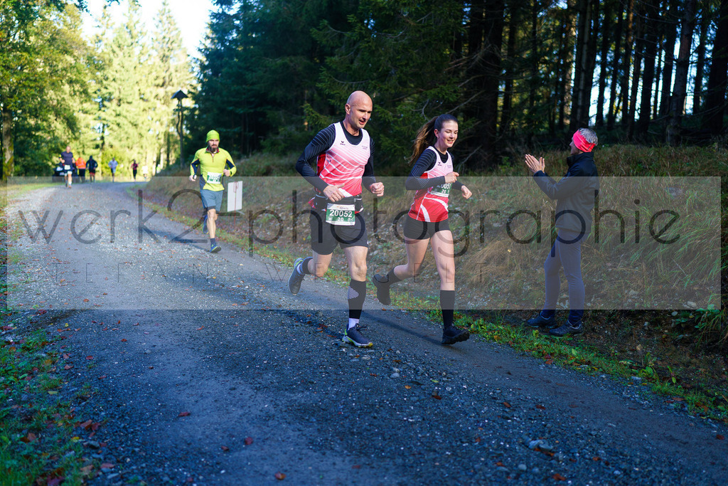 Herbstlauf 2024 | Rennsteig-Herbstlauf von Neuhaus am Rennweg nach Masserberg am 6. Oktober 2024