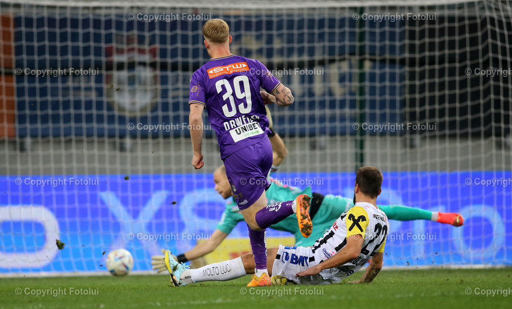 A_LUI_151022_17 | SPORT,FUSSBALL,TIPICO BUNDESLIGA AUSTRIA KLAGENFURT-LASK 15.10.20022 IM BILD :JONAS ARWEILER  (KLAGENFURT) FOTO:FOTOLUI/MARIOWIMMER