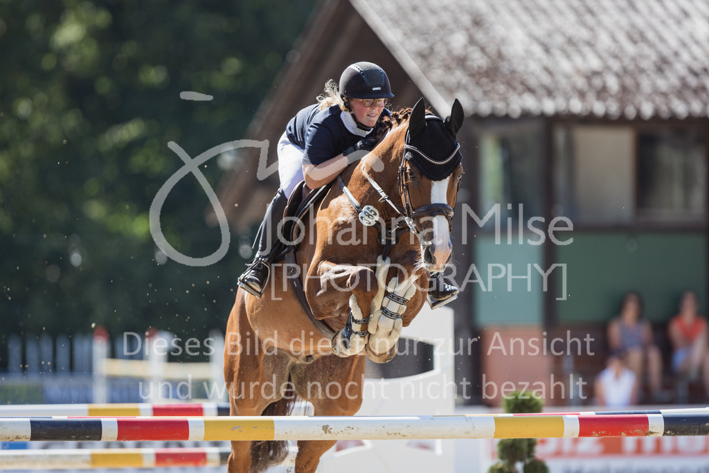 220824_Delbrueck_Stil-M1-201 | Deine schönsten Turniermomente als professionelle Fotos! Entdecke hochwertige Pferdesport-Fotografie im Online-Shop. Jetzt Fotos finden & bestellen!