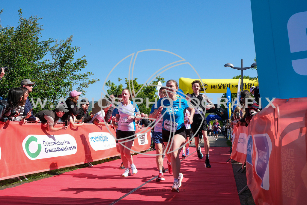 ..... | LINZ,AUSTRIA,27.April 24, Int. 3 Brückenlauf Linz  , Image shows: Photo: WAPICS / Michael ring