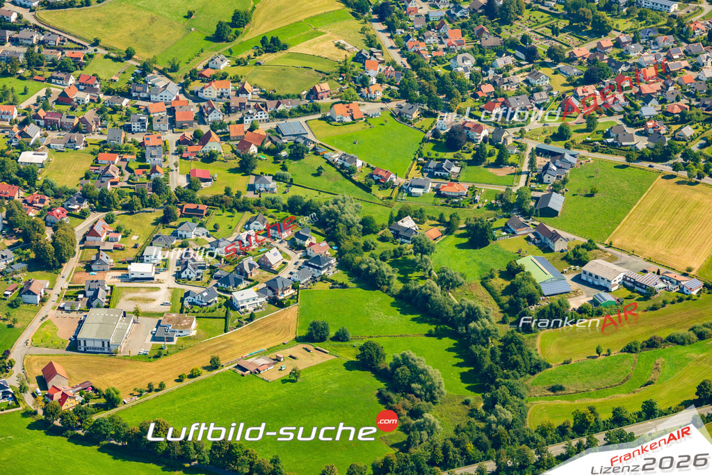 Luftbild Vs Google Maps  Neuenheerse  Bad Driburg -Das Luftbild wurde 2025 vom UL-Flugzeug heraus erstellt ( keine Drohnenluftbilder ) - Hochauflösende Luftaufnahme -Nicht vergleichbar mit Google Maps oder Satelittenbilder- Die Geschenkidee !Mit Lizenz und Bildrechte bestellbar