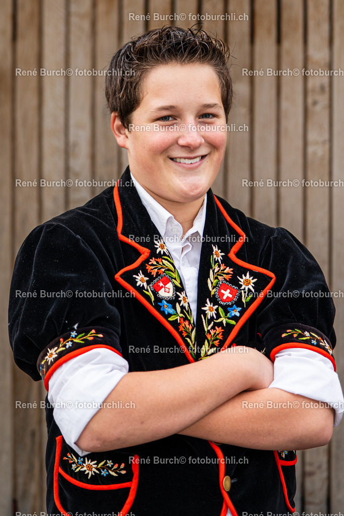 BR_08945Lio Britschgi | Lio Britschgi - Realisiert mit Pictrs.com